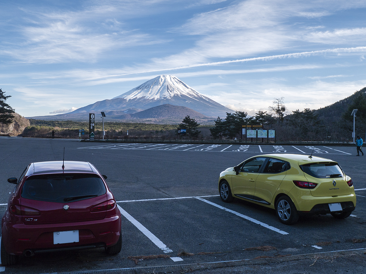 精進湖 初日の出でも安心の 駐車場充実度は富士五湖no 1 55ドライブ
